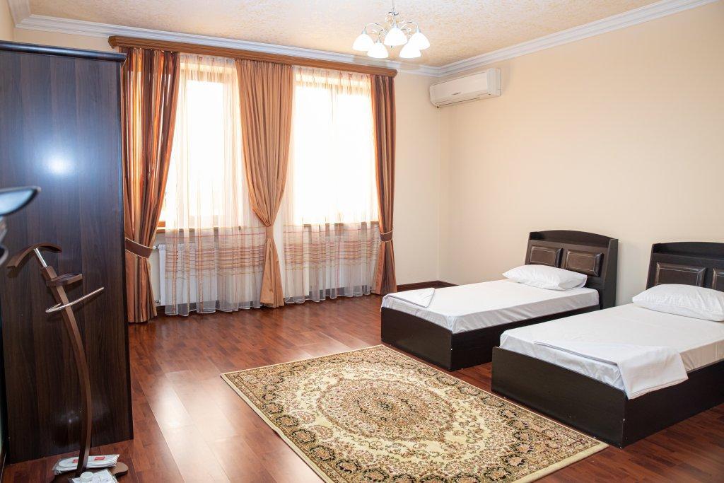 La Defense Hotel Yerevan Exterior photo