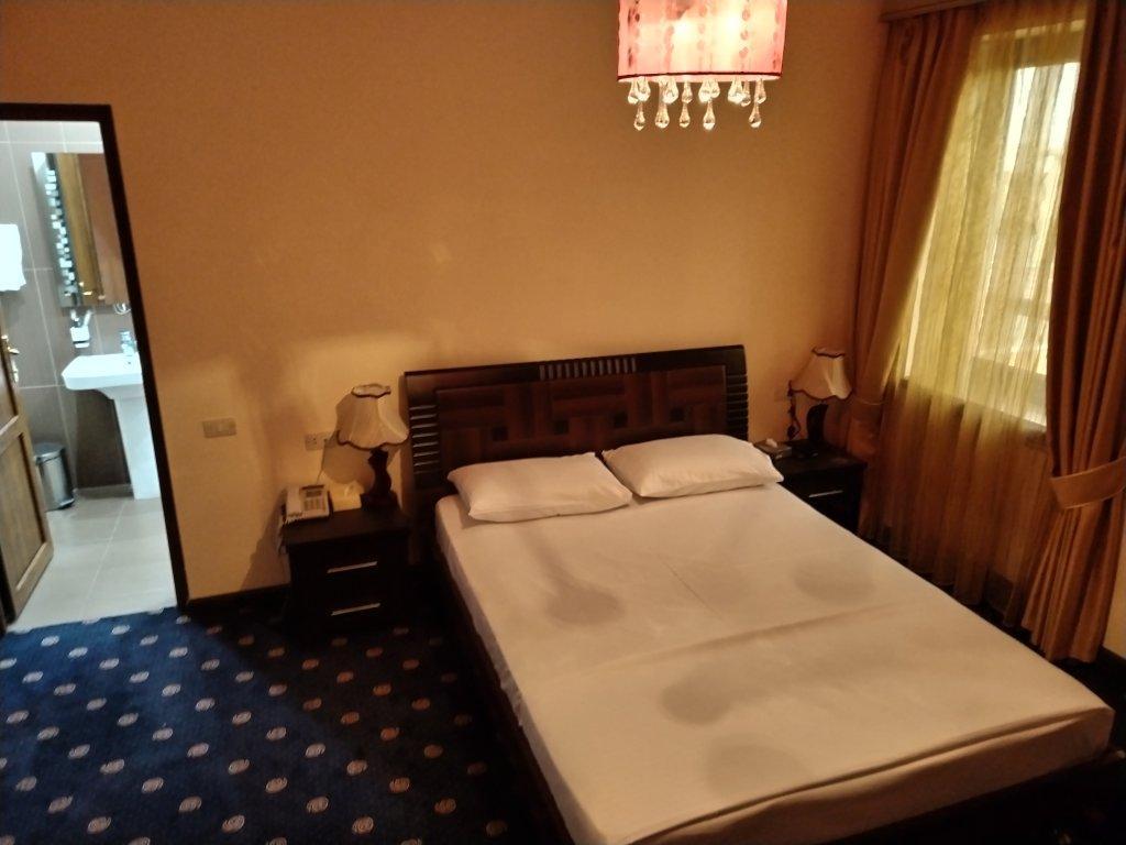 La Defense Hotel Yerevan Exterior photo